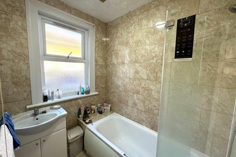 undefined, Crescent Road, Turnpike Lane