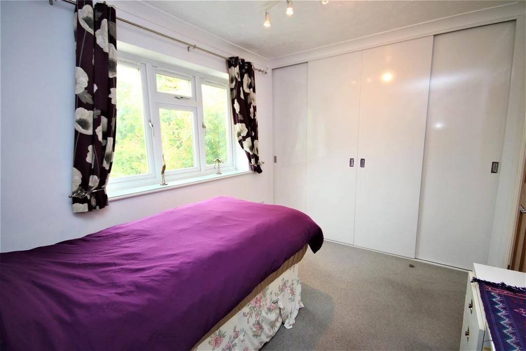 Bedroom 2: