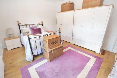 35 Broomfield, Leeds, LS16 6AE