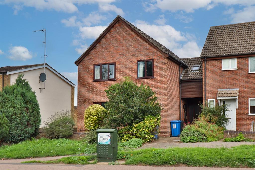 Angel Street, Hadleigh, Ipswich, Suffolk, IP7 5BY 2 bed flat for sale £150,000
