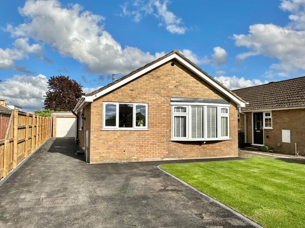 Sandyland, Haxby, York 2 bed detached bungalow for sale £395,000