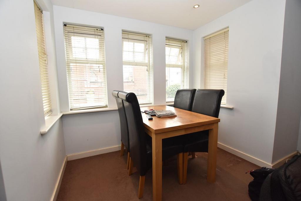 Dining Area.jpg