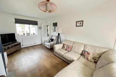 7 Chapel Garth, Dalton, Thirsk, YO7 3HU