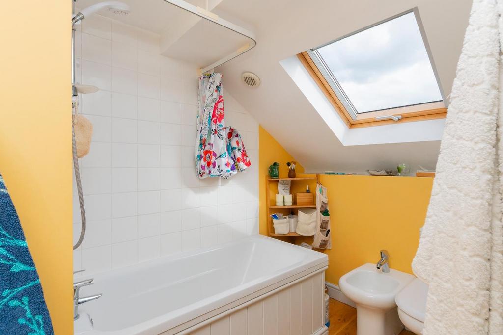DAORKNABNEERG31 - Ensuite B.jpg