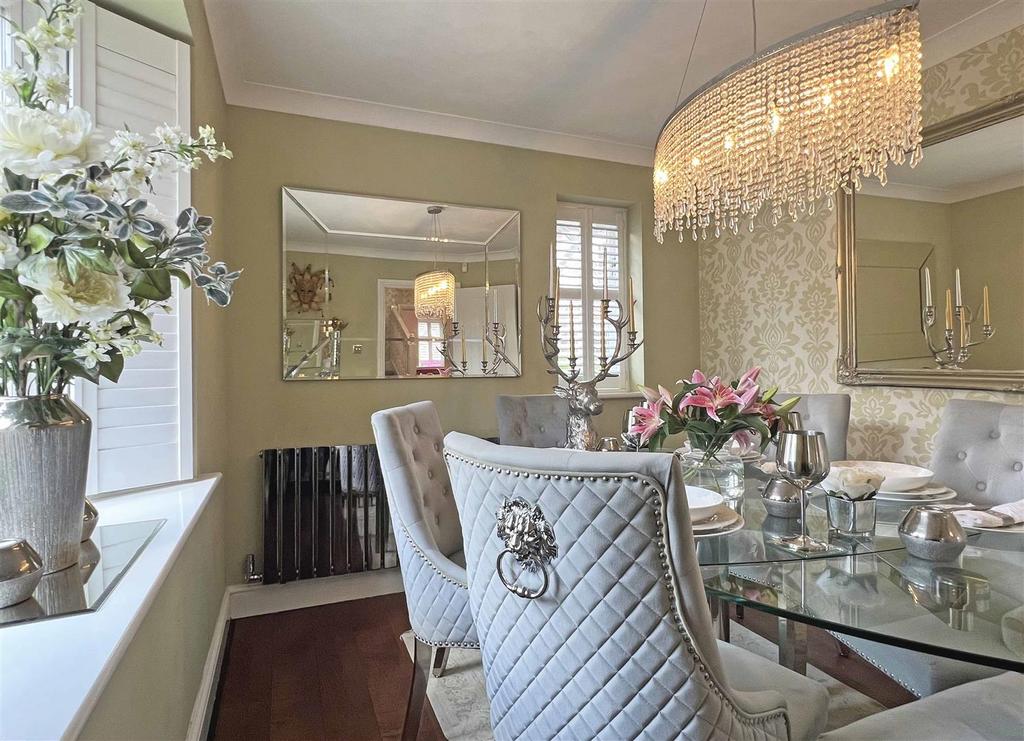 Dining Room d.jpg