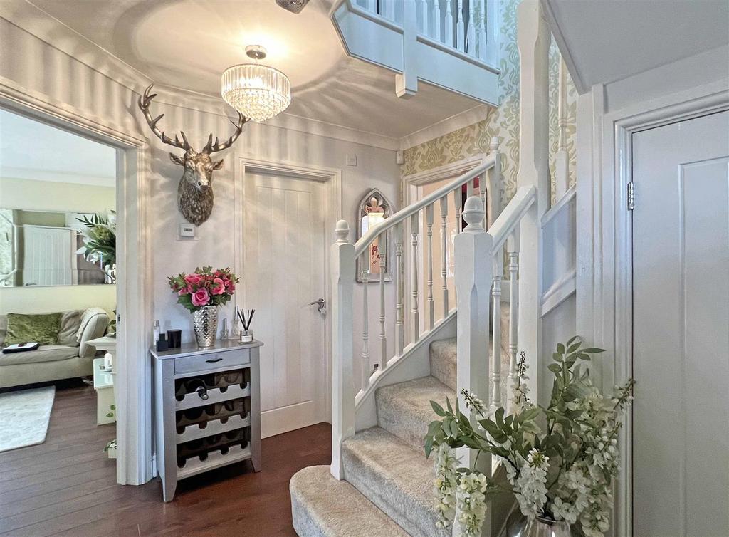 Entrance Hall b.jpg