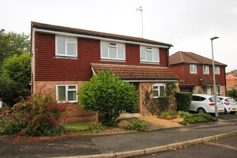 1 Bridges Close, Wokingham, RG41 3XL
