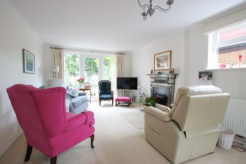 1 Bridges Close, Wokingham, RG41 3XL
