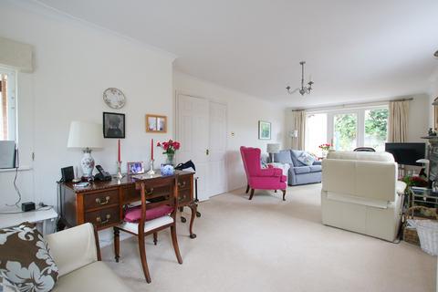 1 Bridges Close, Wokingham, RG41 3XL