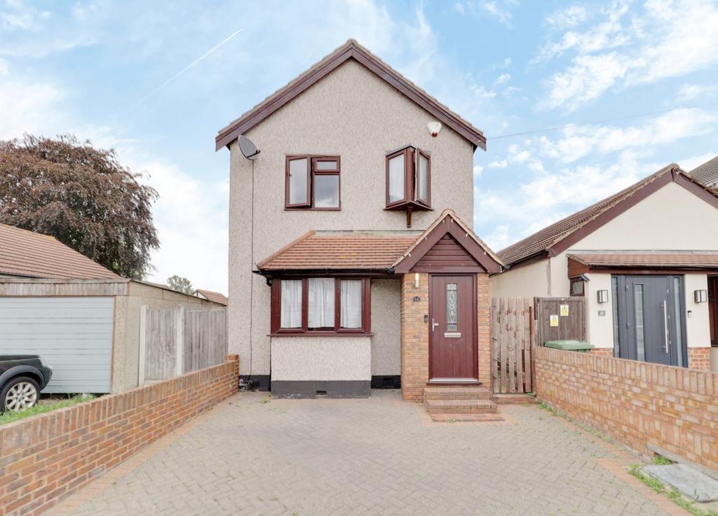 Stanley Road South, Rainham RM13 3 bed detached house for sale £475,000