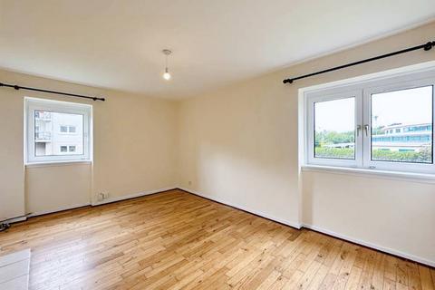 2 bedroom flat to rent, Cherrybank Road, Glasgow G43