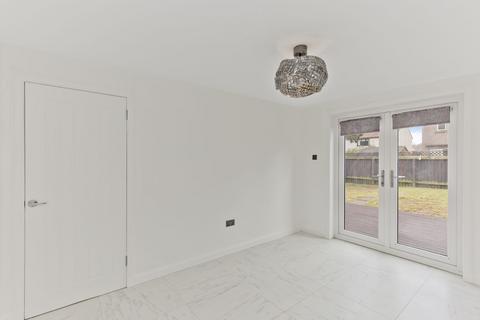 27 Captains Drive, Edinburgh, EH16 6QN