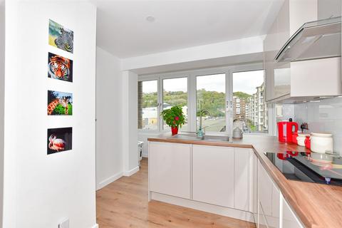 2 bedroom apartment for sale, The Gateway, Dover, Kent