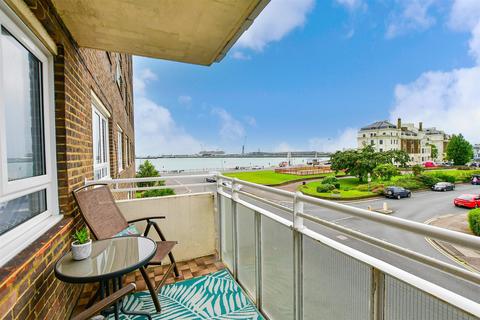 3 The Gateway, Dover, CT16 1LG