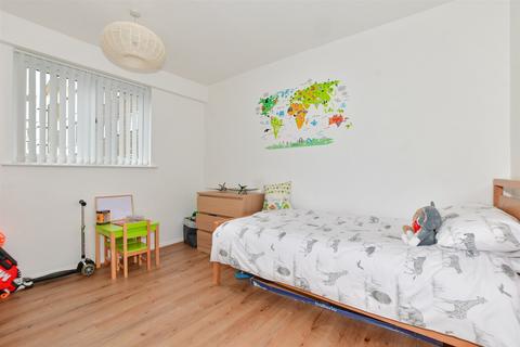 3 The Gateway, Dover, CT16 1LG