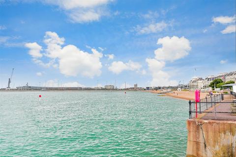2 bedroom apartment for sale, The Gateway, Dover, Kent