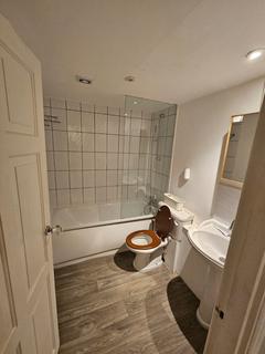 2 bedroom flat to rent, Caversham Road, London NW5