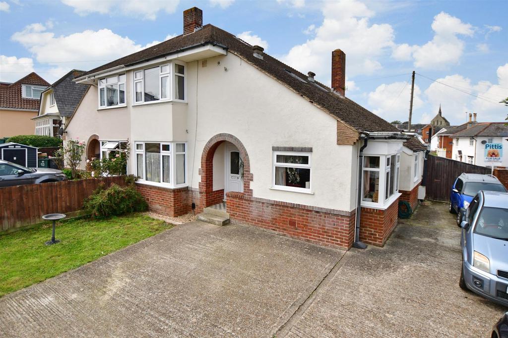 Crescent Road, Sandown, Isle of Wight 4 bed semidetached house for sale £340,000