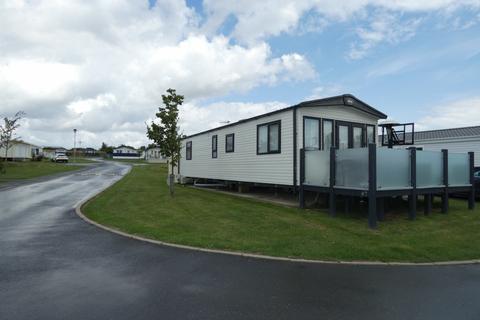 2 bedroom mobile home for sale, Church Lane, CO5