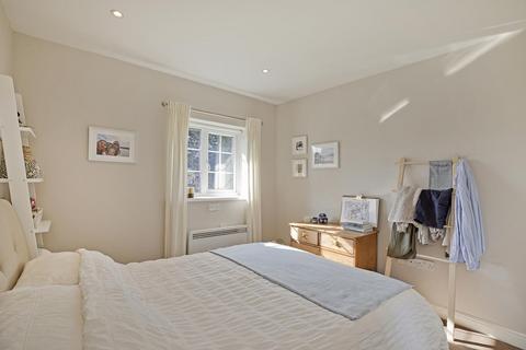 3 Bridge Lane, Ilkley, LS29 9HL