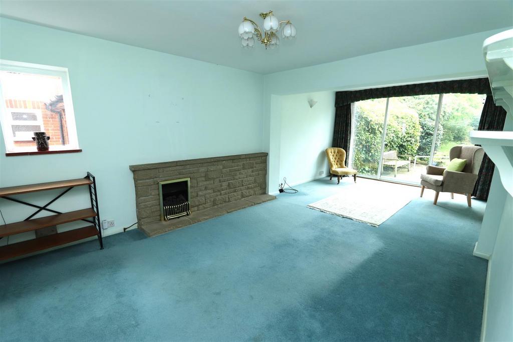 Lounge/dining room