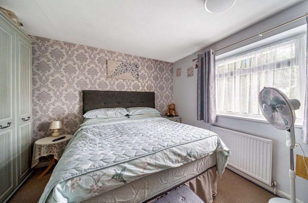 Bedroom 1 (Double)