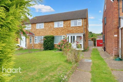 18 Marian Close, Hayes, UB4 9DA