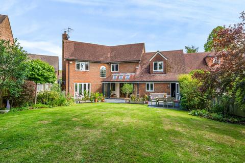 26 Walhatch Close, Forest Row, RH18 5GT