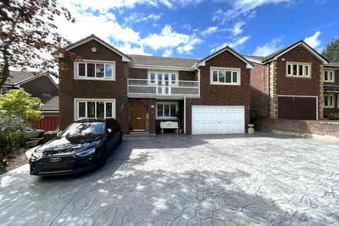 6 bedroom detached house for sale, Mallowdale Close, Bolton, BL1