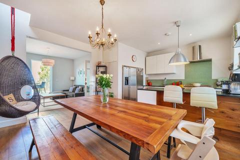 2 bedroom flat for sale - Overhill Road, East Dulwich