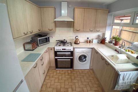 2 bedroom bungalow for sale, The Cloisters, Telford, Shropshire, TF2