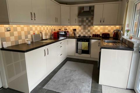 52 Cornish Way, Royton, Oldham, OL2 6JY
