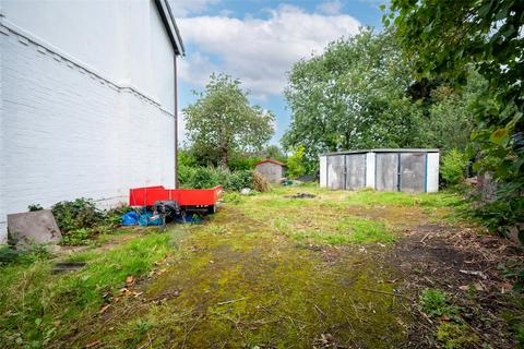 3 bedroom semi-detached house for sale, Cedar Grove, Bradmore, Wolverhampton, West Midlands, WV3