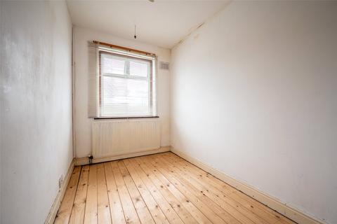 25 Cedar Grove, Penn Fields, Wolverhampton, WV3 7EB