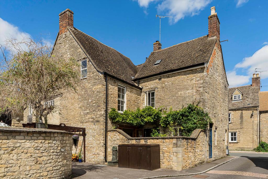 West End, Witney, Oxfordshire, OX28 5 bed end of terrace house for sale