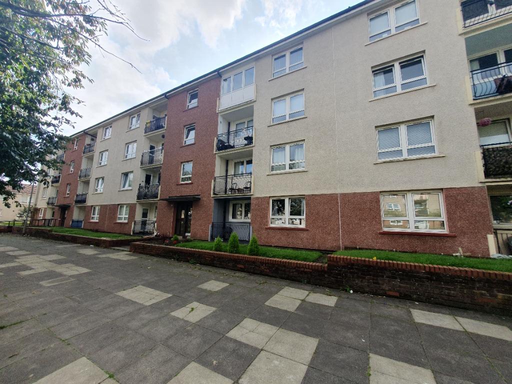Armadale Court, Dennistoun, Glasgow, G31 2 bed flat £850 pcm (£196 pw)