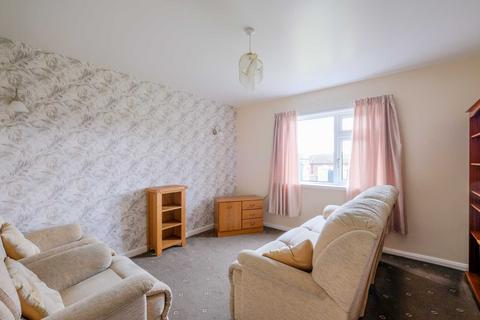 3 bedroom semi-detached house for sale - Helme Lane, Holmfirth HD9