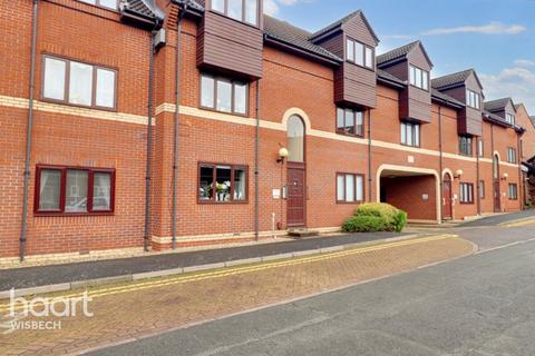 2 bedroom apartment for sale, Chapelgate Court, St Pauls Close, Wisbech