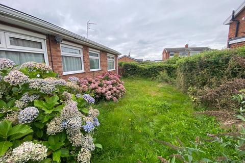 13 Caernarvon Road, Wrexham, LL12 7TT
