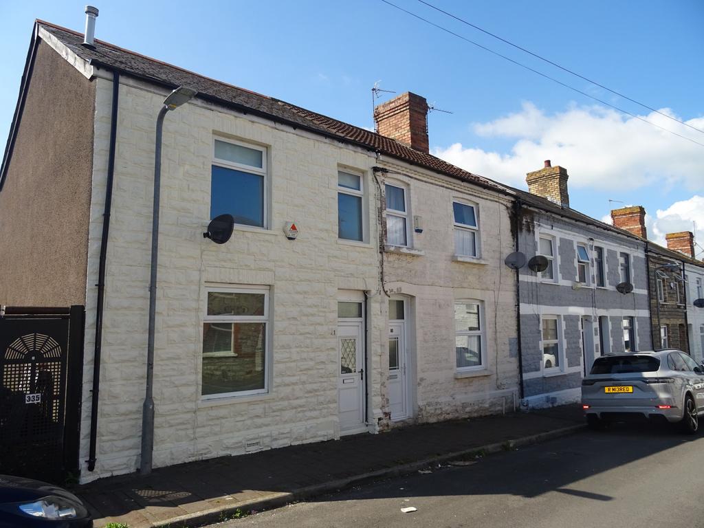 Fairford Street, Barry 4 bed terraced house £1,000 pcm (£231 pw)