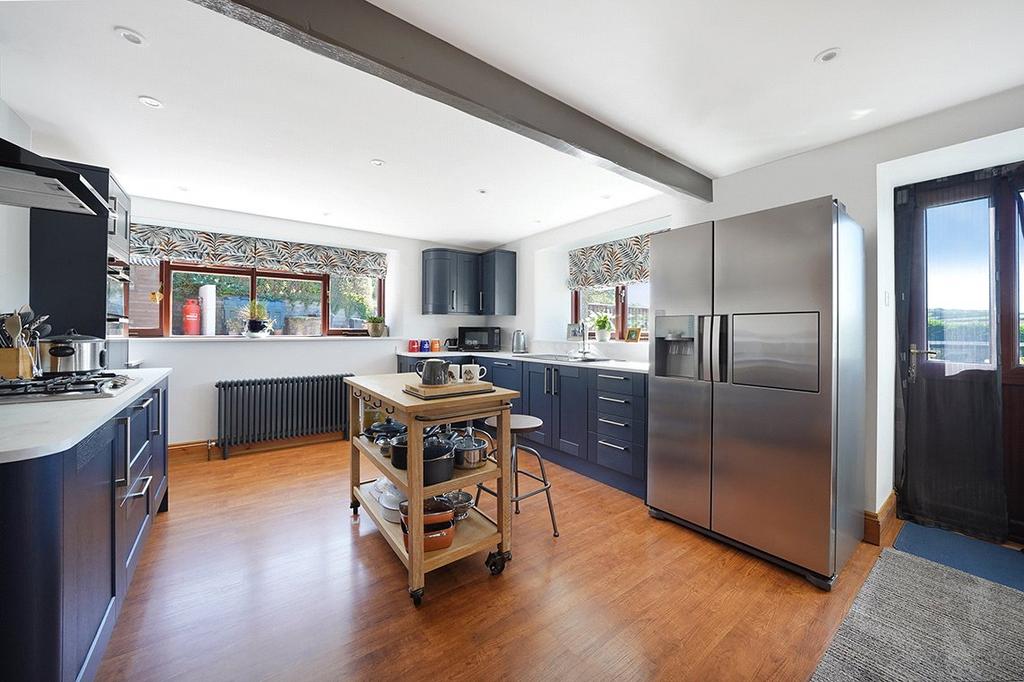 Kitchen 1