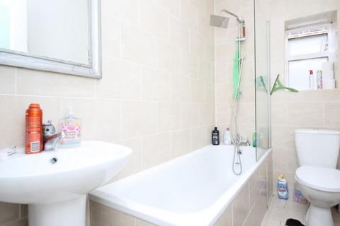 1 bedroom flat to rent, Raleigh Road, Harringey, N8