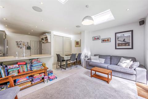 72 Overdale Road, London, W5 4TT