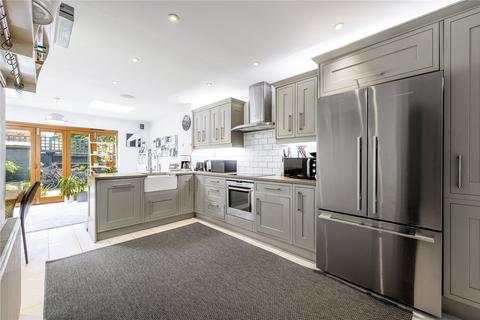 72 Overdale Road, London, W5 4TT