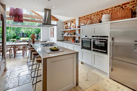 137 New Road, Ascot, SL5 8QA