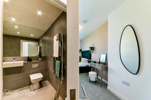 2 bedroom apartment for sale, Three Waters, Bow Creek, Gillender Street, London, E3