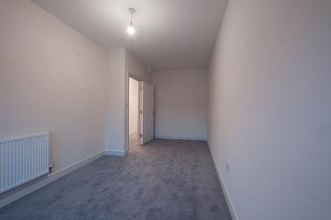 2 bedroom flat to rent, King Street, Cottingham, HU16