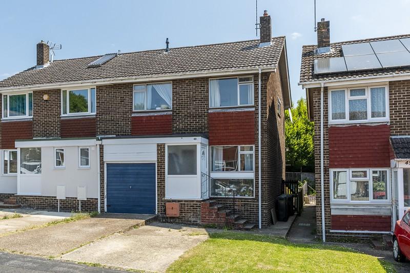 Estridge Close, Bursledon, Southampton, Hampshire. SO31 8FN 4 bed semi
