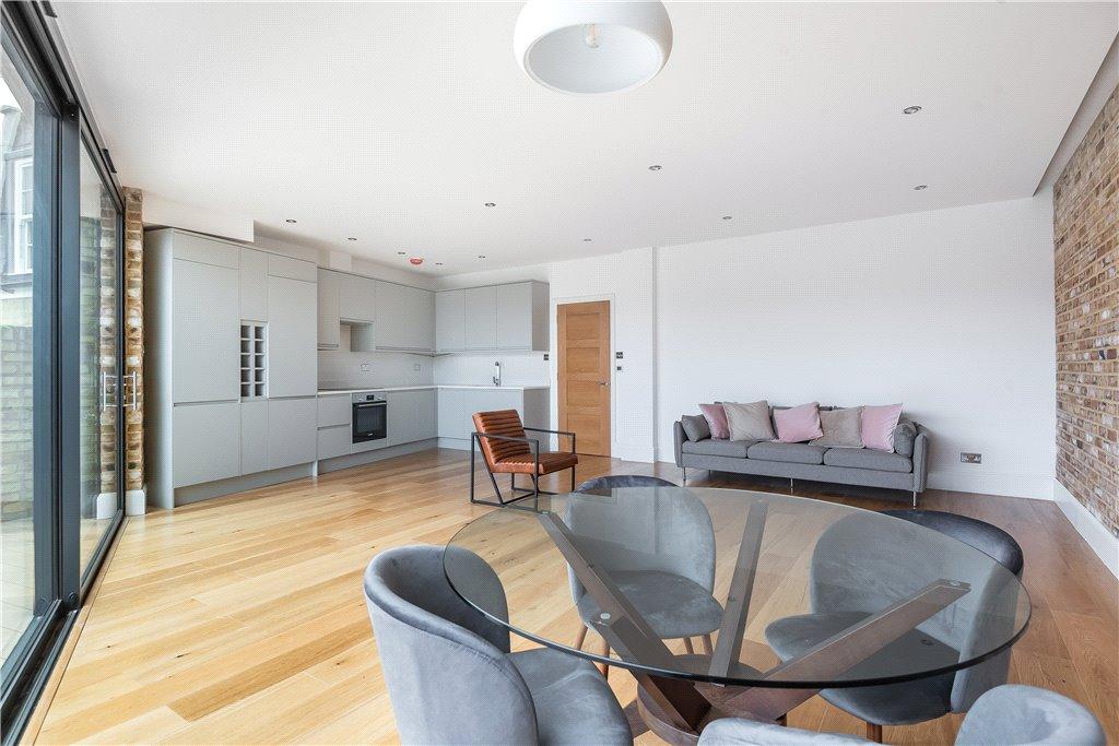 Reception/Kitchen