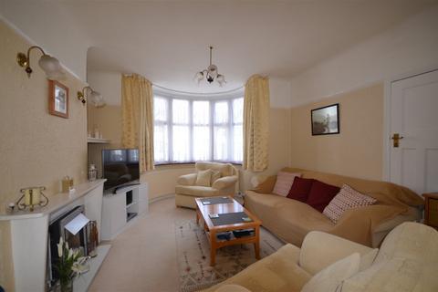 40 Radcliffe Road, Harrow, HA3 7QB